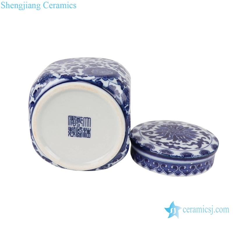 Blue and White Porcelain Round Shape Twisted Leaf Tea Jar Canister